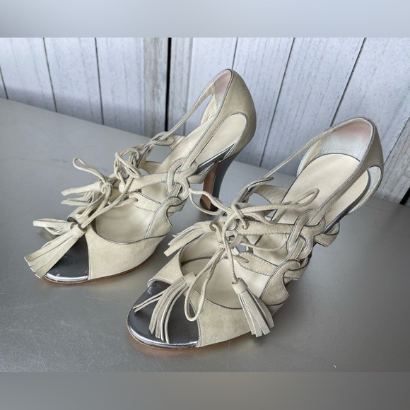 CHANEL WOMEN’S OPEN TOE LEATHER HEELS Sandals- Tie Beige Silver SIZE 37 C - US 7 - Picture 2 of 6